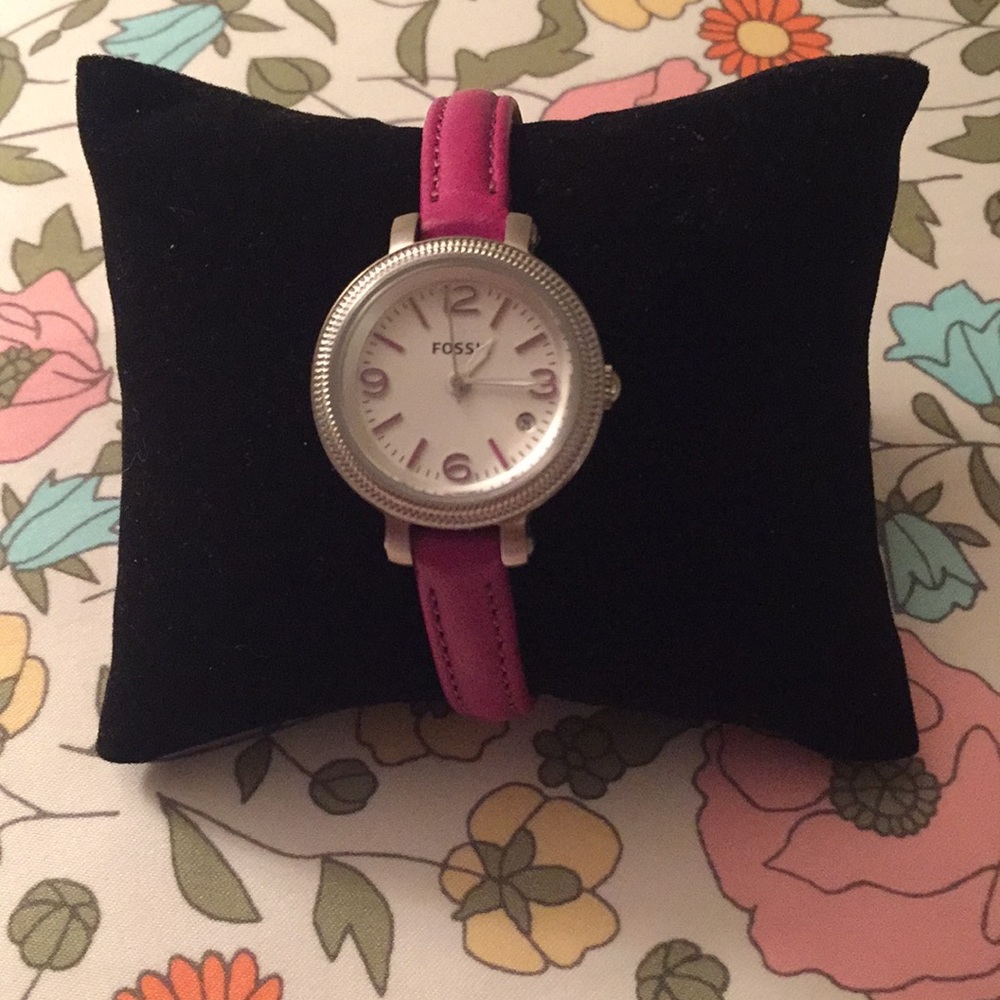 Fossil watch with leather strap!